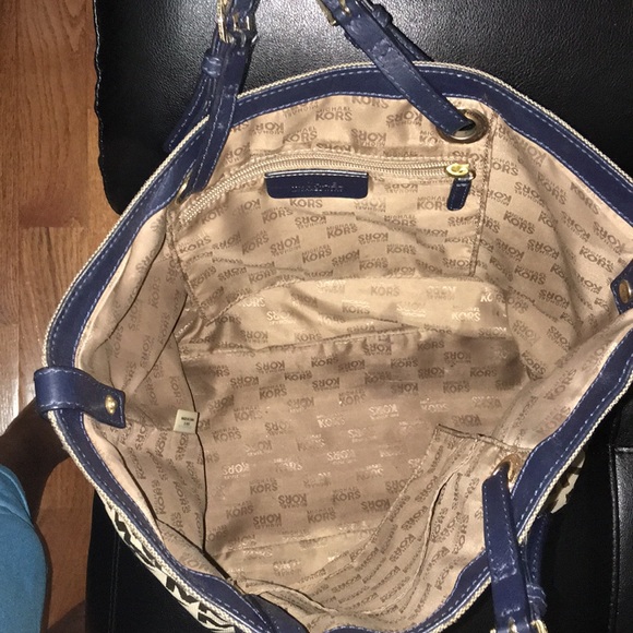 Mk tote - Picture 4 of 6